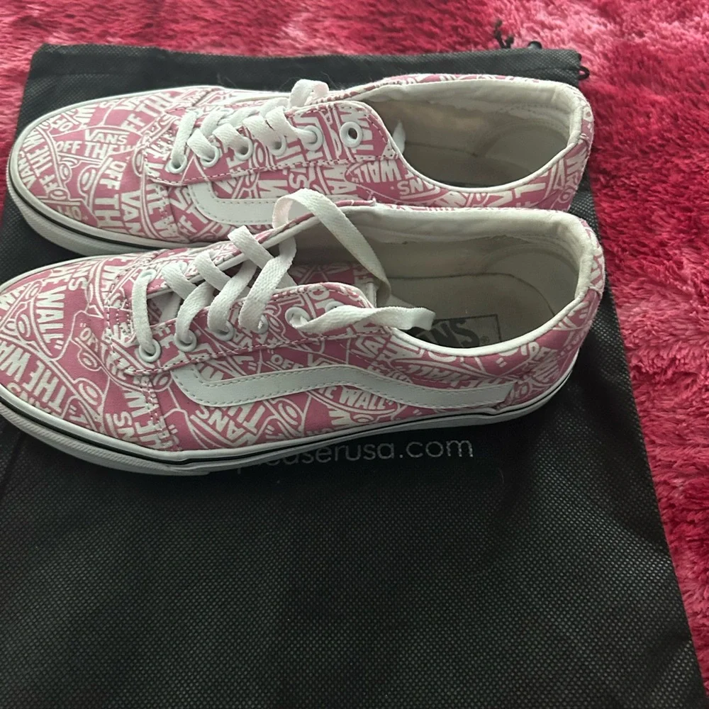 Vans Pink and White Graphic Sneakers - Picture 3 of 8